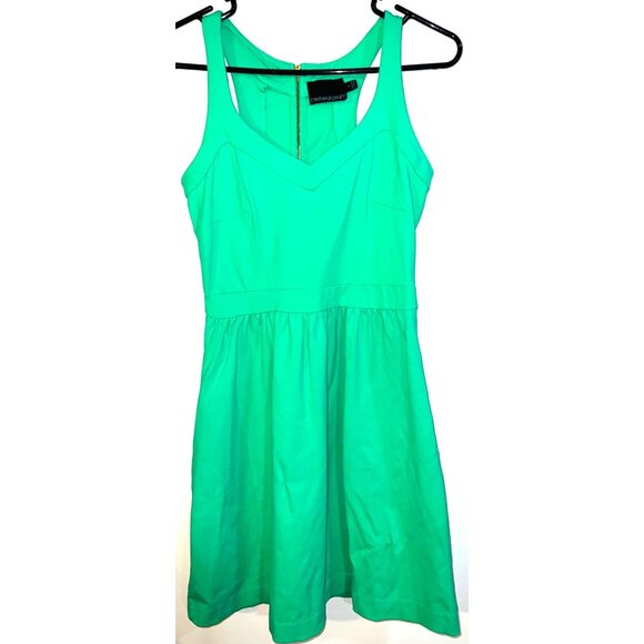 Cynthia Rowley Dresses & Skirts - Cynthia Rowley Green Dress Small Fitted Bodice & Flared Skirt Back Zipper